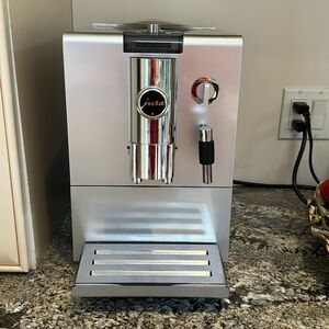 Jura Ena9 coffee machine